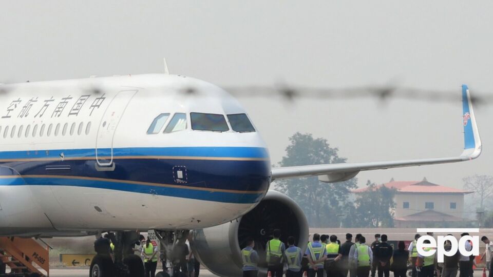 Китайские авиакомпании не попали под ограничения и продолжают летать над Россией