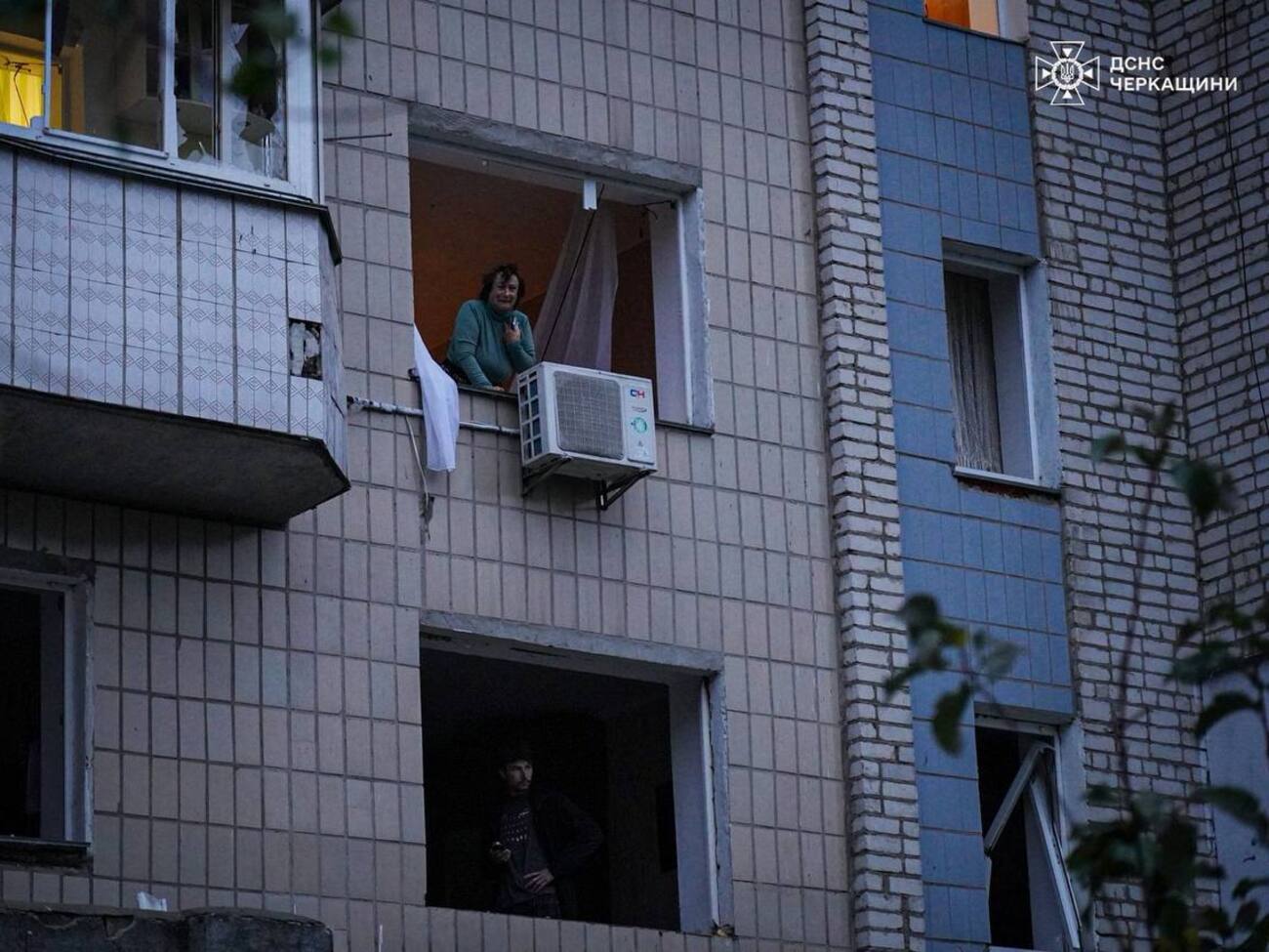 По словам Клименко, в ночь на 10 октября 2025 года под ударом врага были энергетика, гражданская инфраструктура, жилые дома