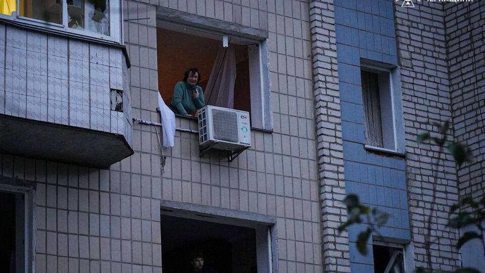 По словам Клименко, в ночь на 10 октября 2025 года под ударом врага были энергетика, гражданская инфраструктура, жилые дома