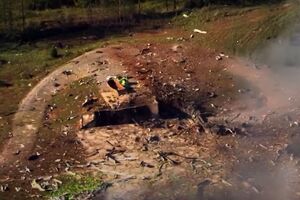 Рятувальники тривалий час не могли наблизитися до місця події через вторинну детонацію