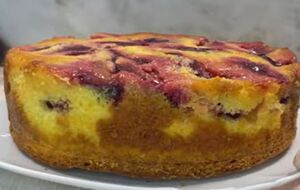 Пирог можно доставать из формы после полного остывания