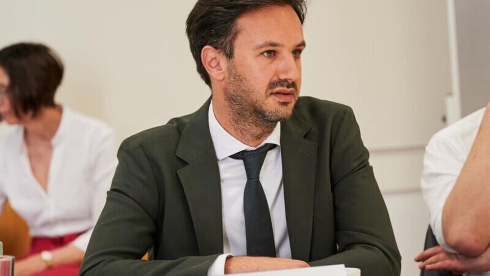 По словам Тихого, обвинения со стороны Венгрии в сторону Украины "стали постоянными, а их абсурдность только растет"