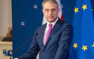 Как отметил Гавковский, Польша ежедневно сталкивается с от 2 тыс. до 4 тыс. инцидентов, и от 700 до 1 тыс. из них берут в работу