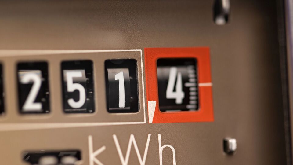 Предложенные изменения не ограничивают права потребителей, а устраняют лазейки для должников, отметили в ВЭА