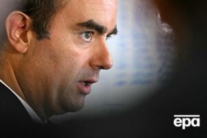 Лекорню наголосив, що "не тримається за посаду"