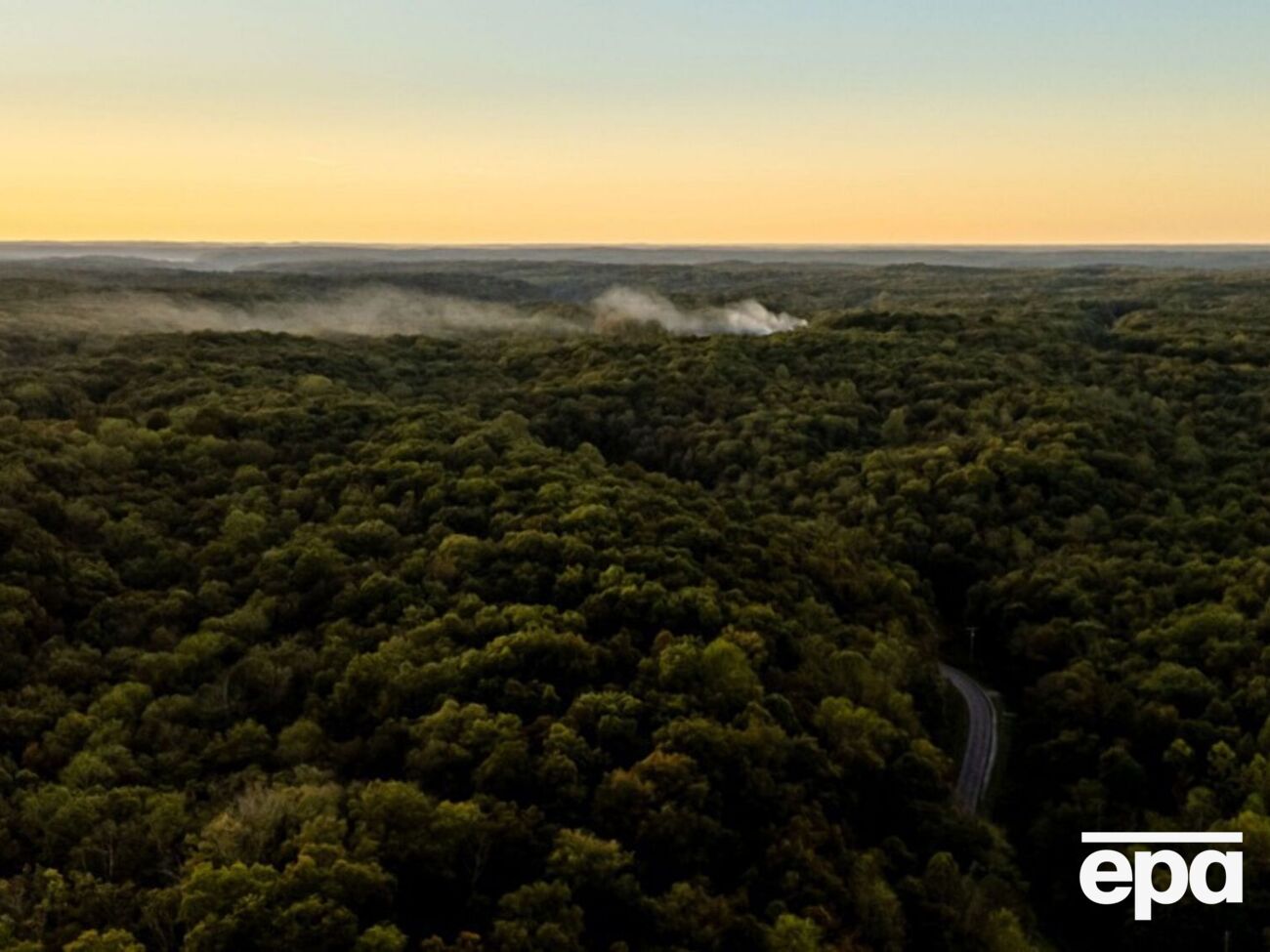 Причина взрыва в Теннесси пока неизвестна, следователи обследуют уничтоженную территорию в поисках доказательств, отмечает СМИ