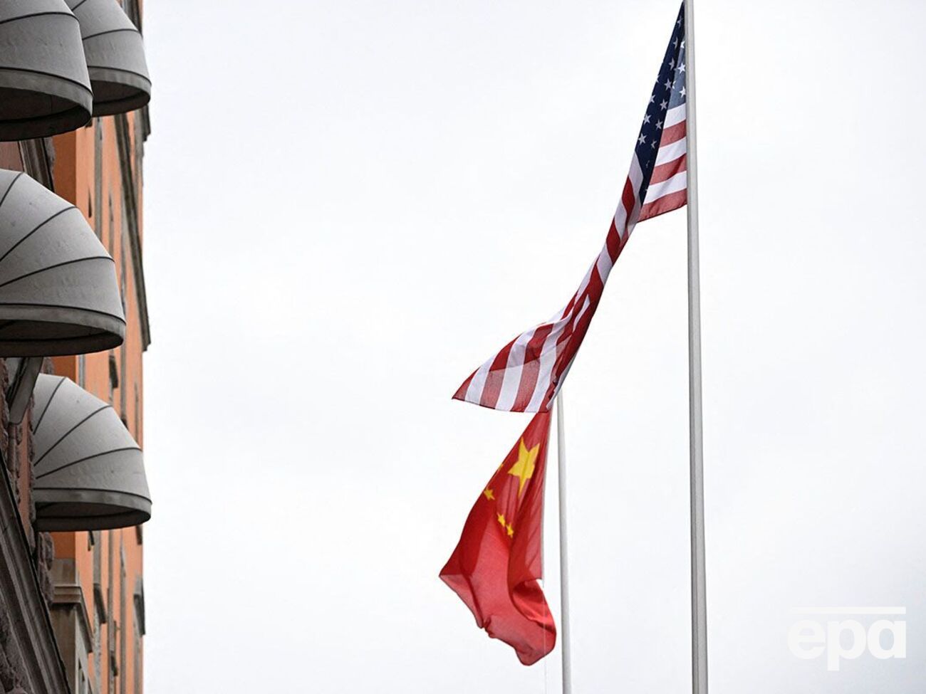 Представитель министерства торговли КНР: США демонстрируют двойные стандарты