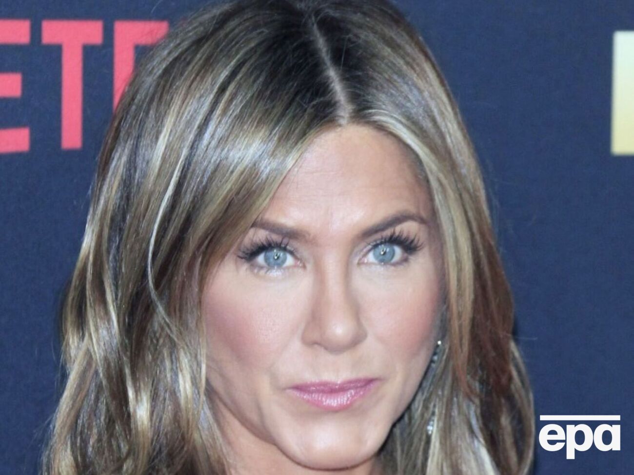 Энистон пыталась стать матерью путем искусственного оплодотворения