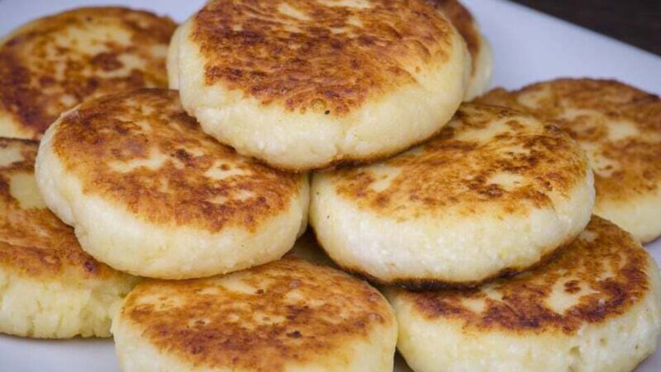 Для блюда понадобится 400–500 г творога