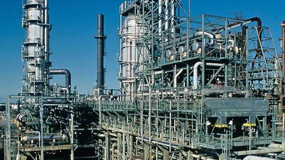 Росіяни шукають способи захистити свої НПЗ