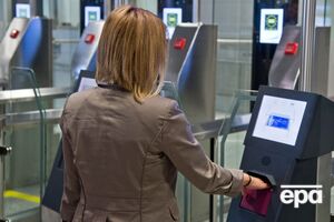 Новая система предполагает сбор биометрических данных: изображения лица и отпечатков четырех пальцев