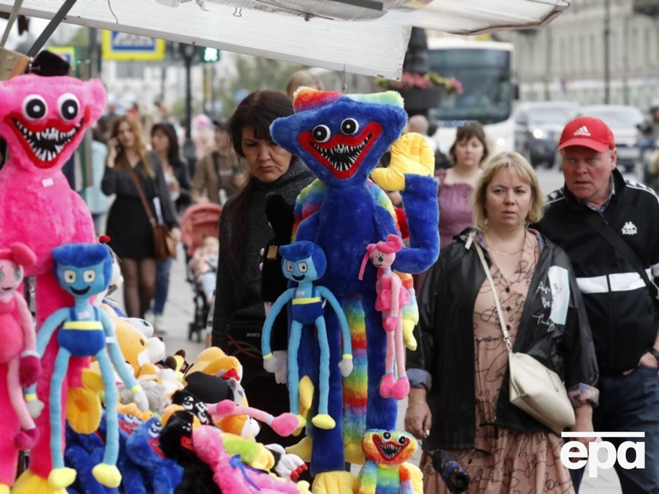 В Госдуме РФ заявили, что иностранные игрушки якобы являются инструментом "гибридной войны"