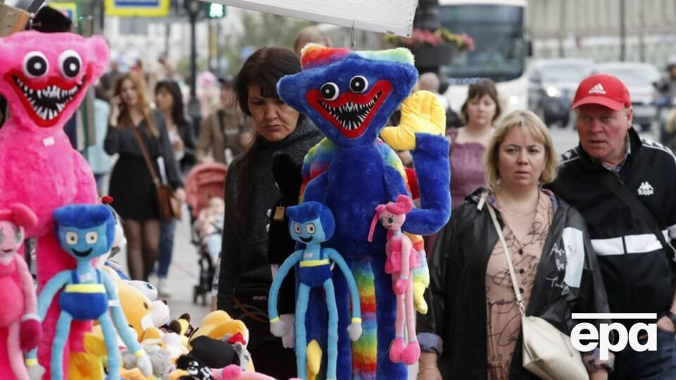 В Госдуме РФ заявили, что иностранные игрушки якобы являются инструментом "гибридной войны"