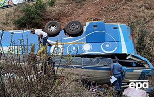 Автобус з'їхав із дороги на гірському перевалі й зірвався з насипу у провінції Лімпопо ввечері 12 жовтня