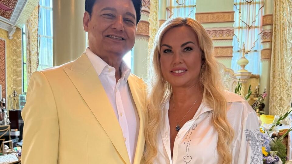 У квітні 2023 року Камалія повідомила, що розлучилася із Захуром