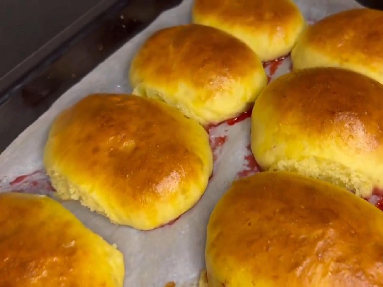 Для замешивания теста понадобится молоко