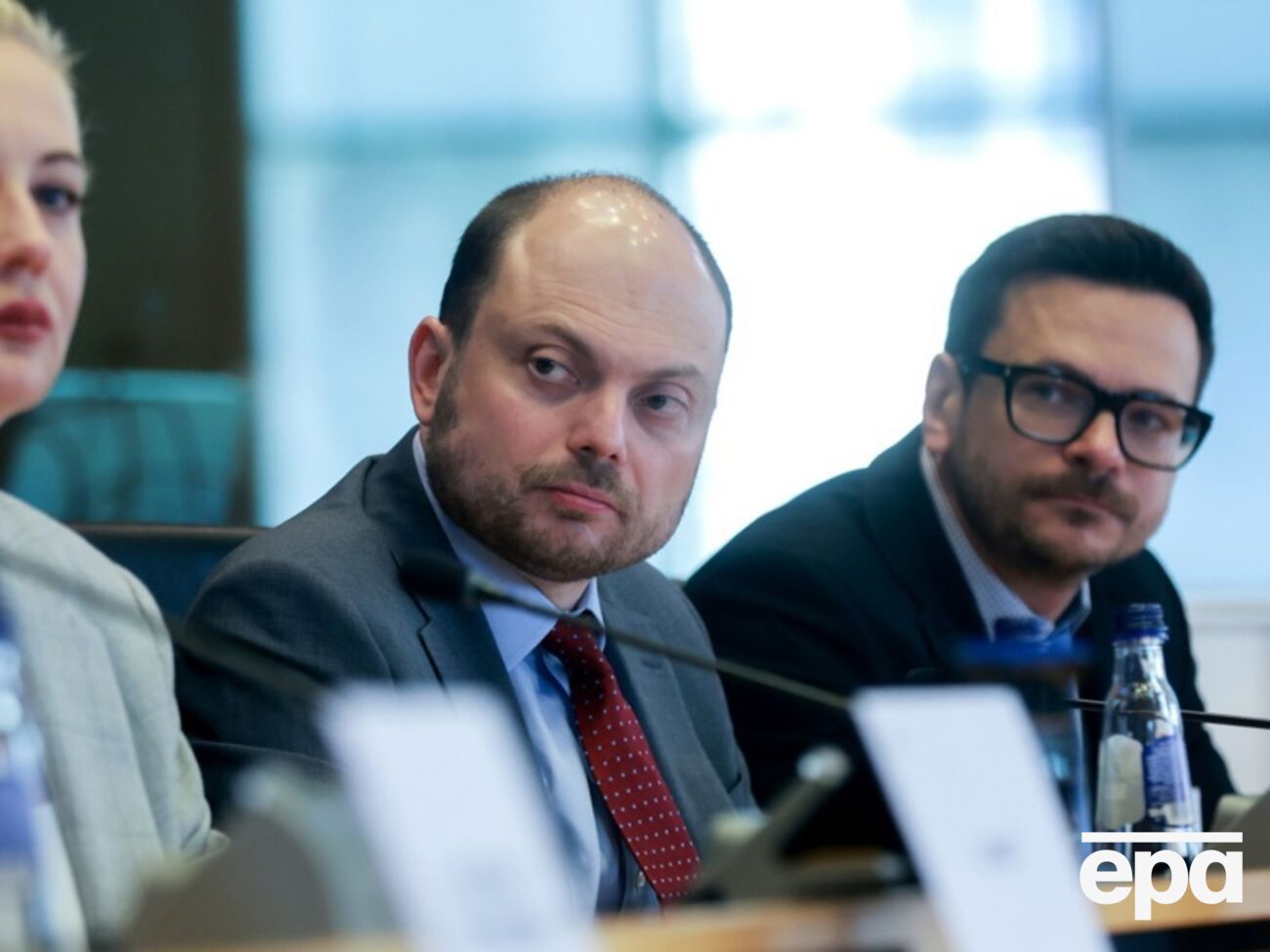 Кара-Мурзу и Яшина, которого также освободили в рамках обмена заключенными с Западом, внесли в РФ в перечень "террористов и экстремистов"