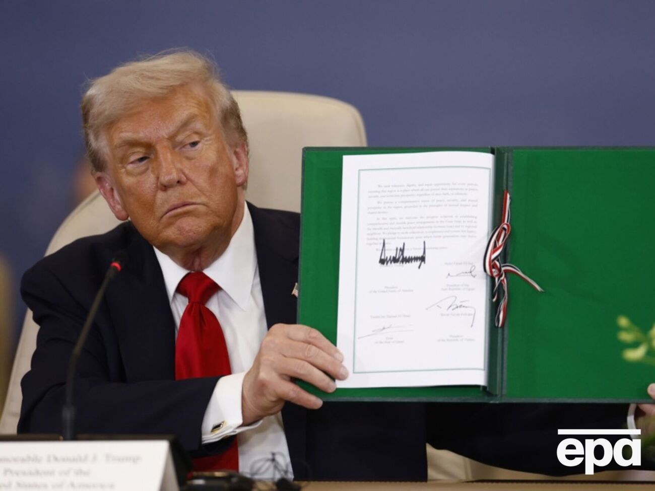 Підписання угоди про припинення вогню в Газі Трамп назвав історичним моментом для всього світу