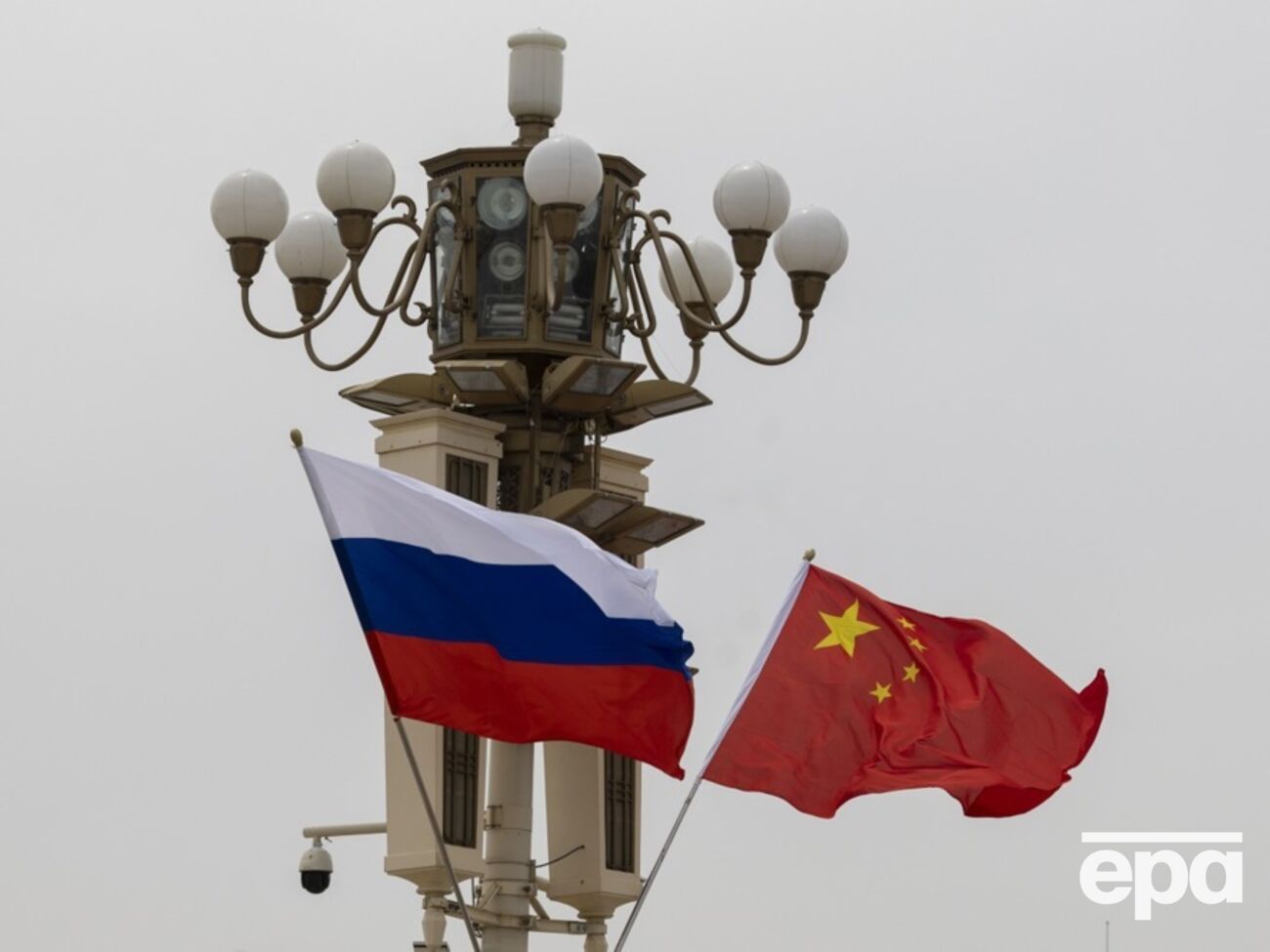 Із липня до серпня постачання волоконно-оптичних кабелів із КНР у Росію зросло майже в 10 разів, повідомила WP