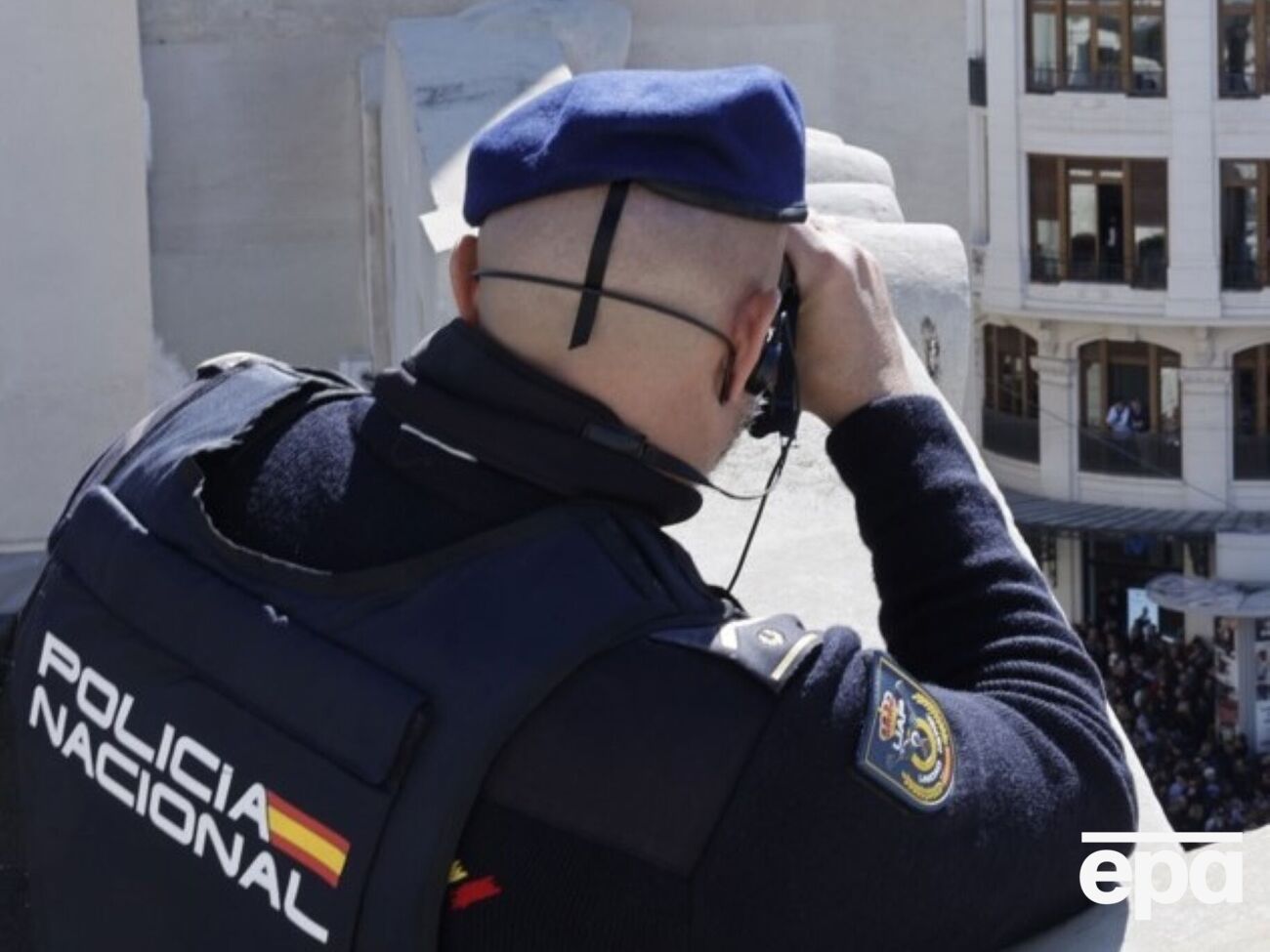 Все эти годы на банковский счет пенсионера продолжали поступать пенсионные выплаты, с которых автоматически оплачивались коммунальные услуги