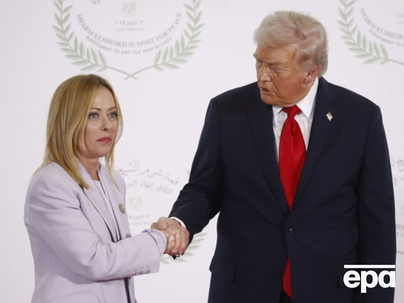 Трамп заявил, что считает Мелони красивой женщиной