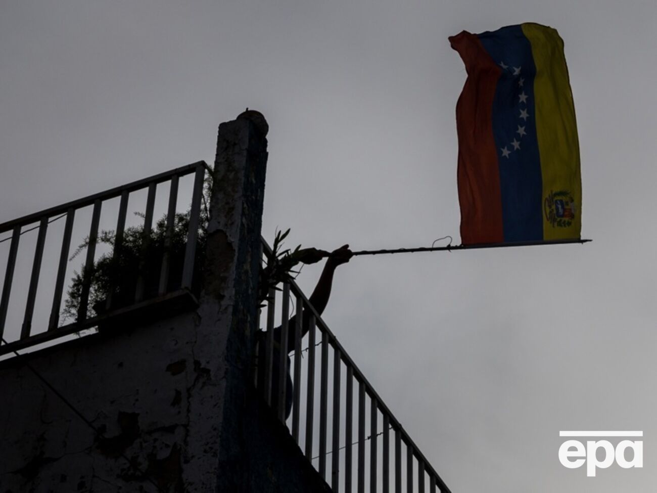 Народ Венесуели "перебуває на порозі перемоги", заявляла переможниця Нобелівської премії миру 2025 Мачадо