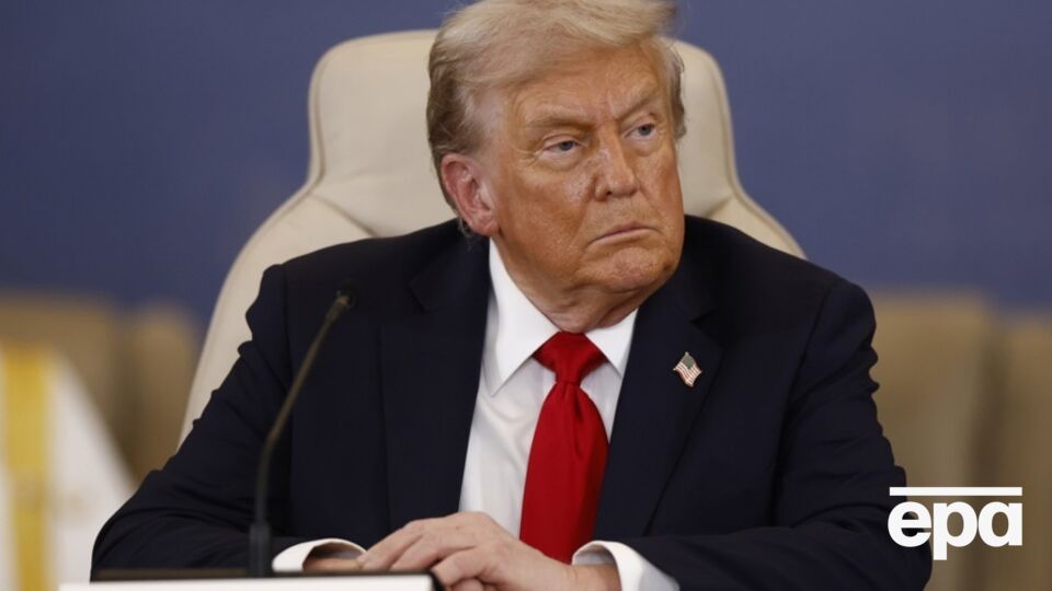 Трамп вимагає замінити обкладинку Time