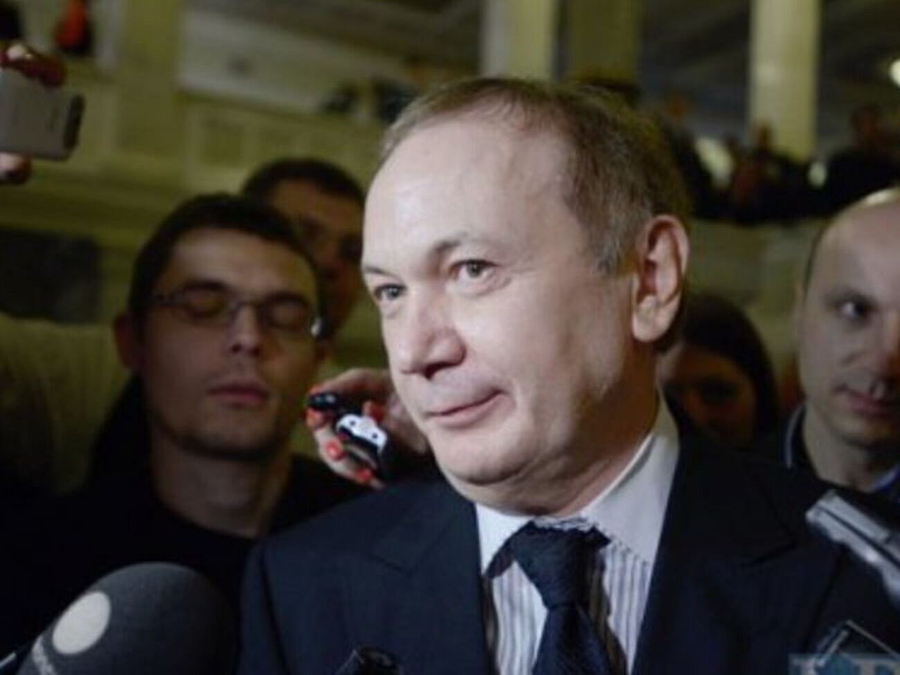 Екснардепа підозрюють в організації легалізації майна, одержаного у злочинний спосіб, інформує САП