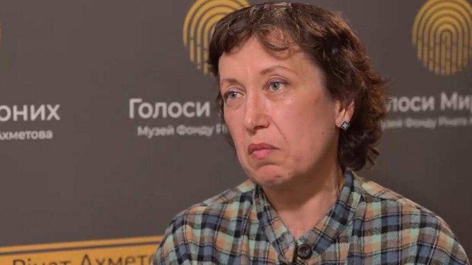 Обстреливали не так, как сейчас ракеты, а были "Грады" и какая-то артиллерия, рассказала Елена