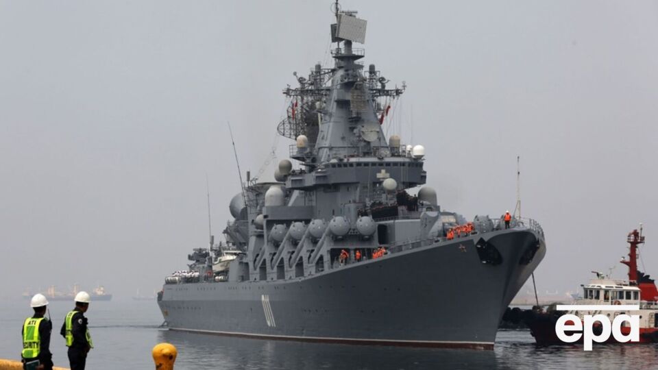 Ряд американских чиновников использовали для поздравления фото российского судна, некоторые опубликовали датский и индийские корабли