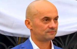 За російське громадянство тепер треба трохи страдать