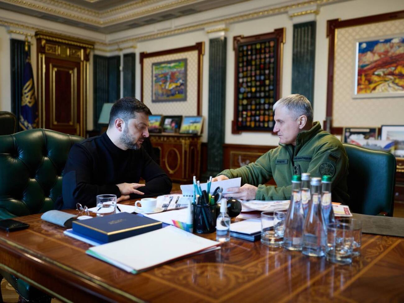 Зеленский сделал заявление насчет Беларуси на фоне доклада начальника СВР Иващенко