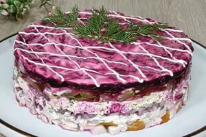 Для салата понадобится копченое куриное филе