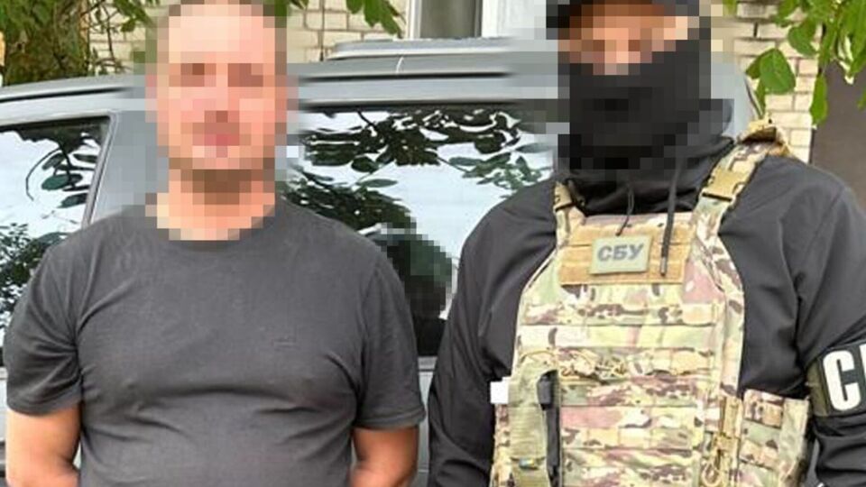 Следствие утверждает, что фигурант охранял камеры оккупационной тюрьмы, в которую россияне свозили участников сопротивления в регионе