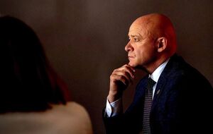 Зважаючи на номер документа, він належить не Труханову, а росіянці Тетяні, стверджують журналісти