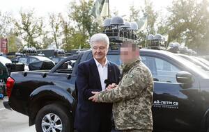 Порошенко не покупал за собственные средства технику, которую передавал военным, утверждает Сталкер