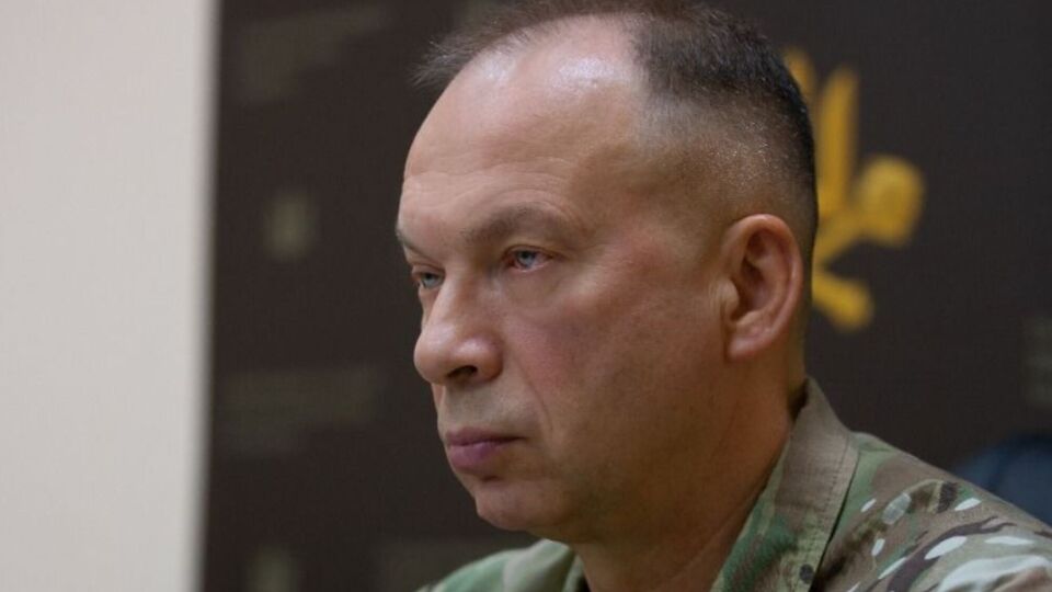 Сырский посетил подразделения, сдерживающие оккупантов на границе с Днепропетровской областью