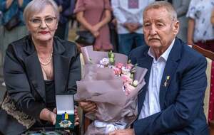 Світлана Поклад: У кабінеті Ігоря лежить ціла купа договорів на безоплатній основі з дуже відомими артистами