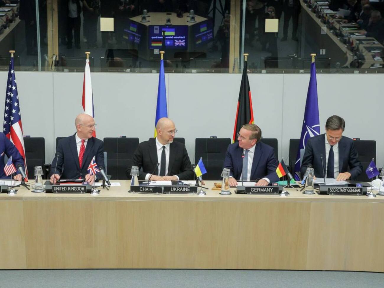 По словам Рютте (на фото крайний справа), более половины союзников уже присоединились к программе PURL