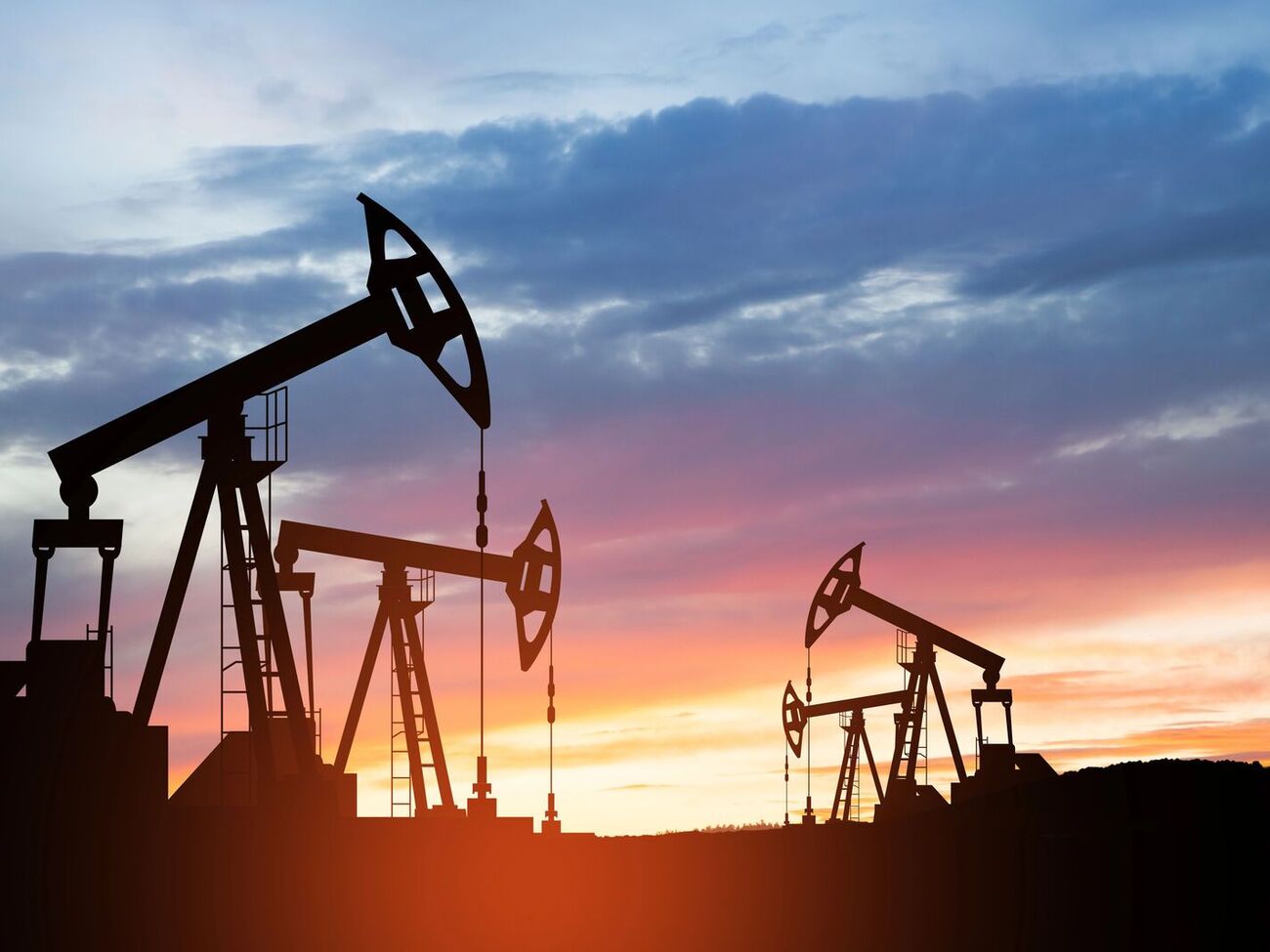 Цена на нефть растет из-за риска возникновения дефицита поставок на мировом рынке