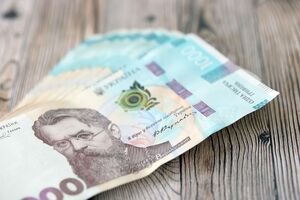 Заработная плата учителя в Украине составляет 60–70% от средней зарплаты по стране