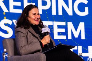 ДТЕК досяг значного успіху у розвитку децентралізованої енергетики – амбасадорка ЄС