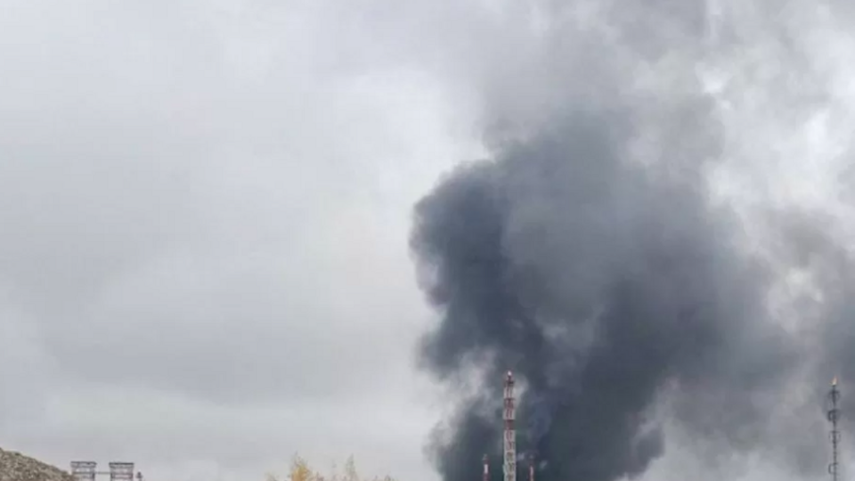 Местные жители сообщали о пожаре на НПЗ