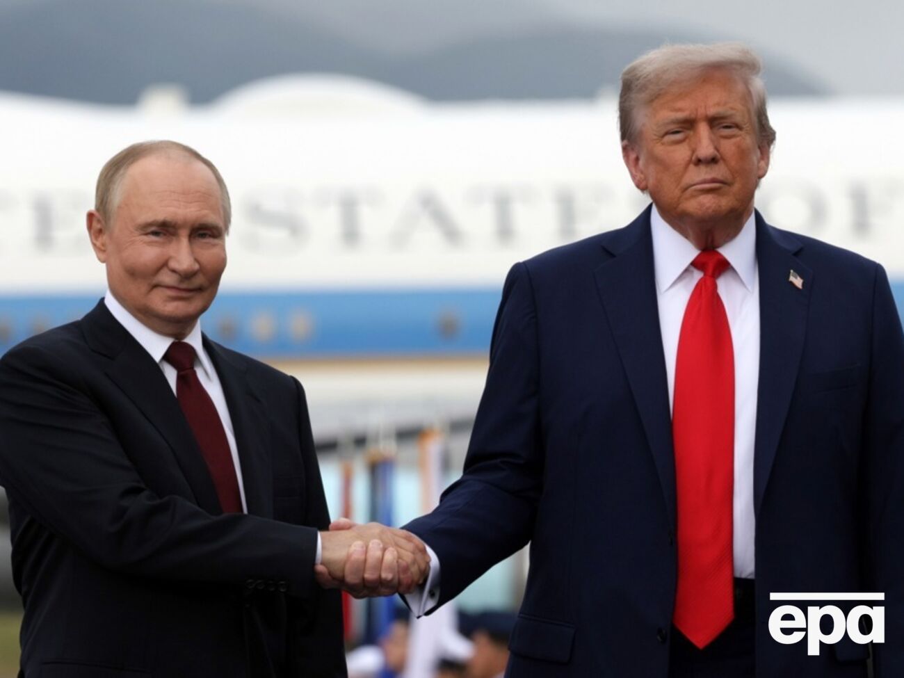 Розмову Путіна із Трампом ініціювала російська сторона, розповів Ушаков