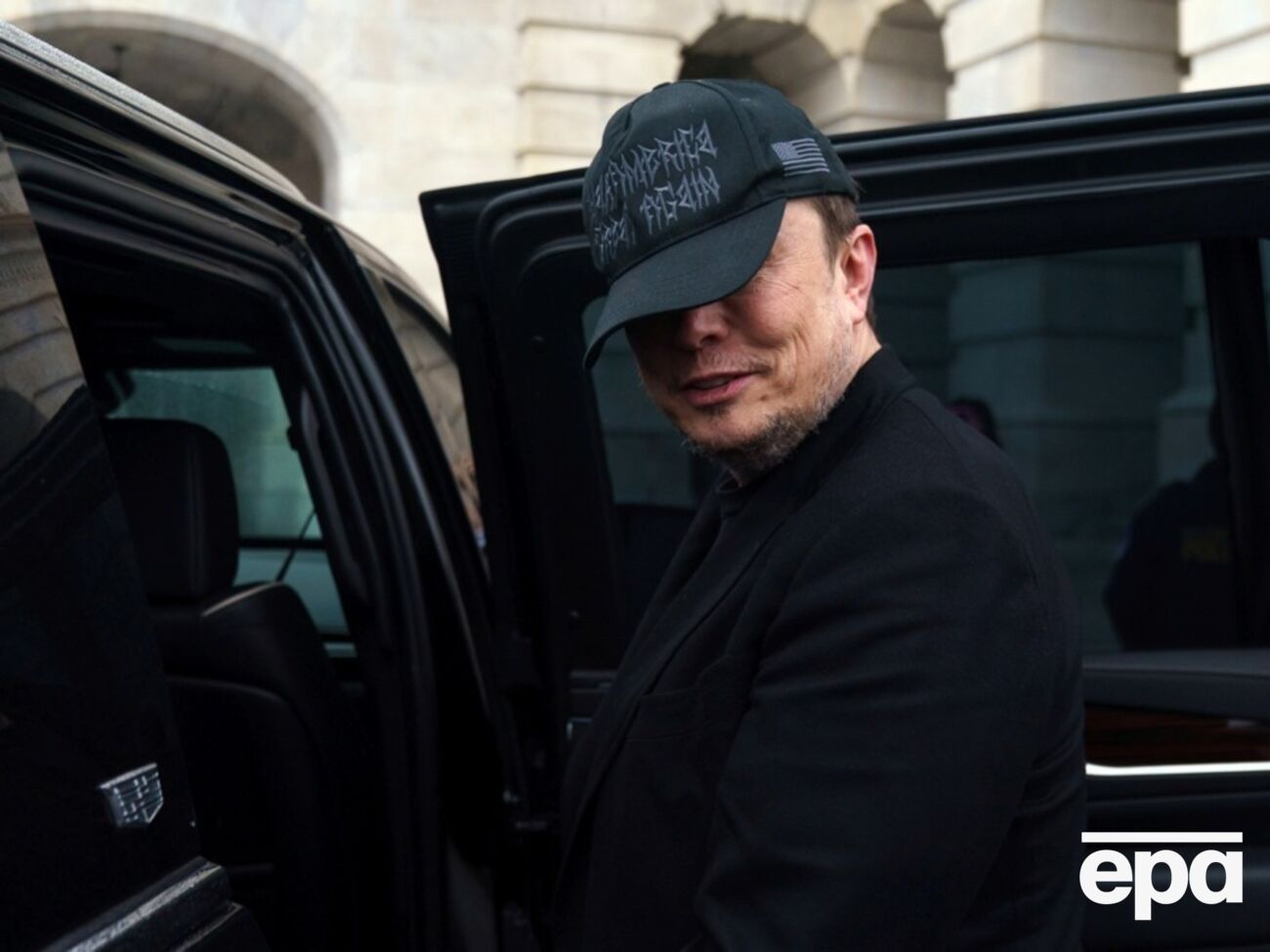 Маск предложение Дмитриева пока не комментировал