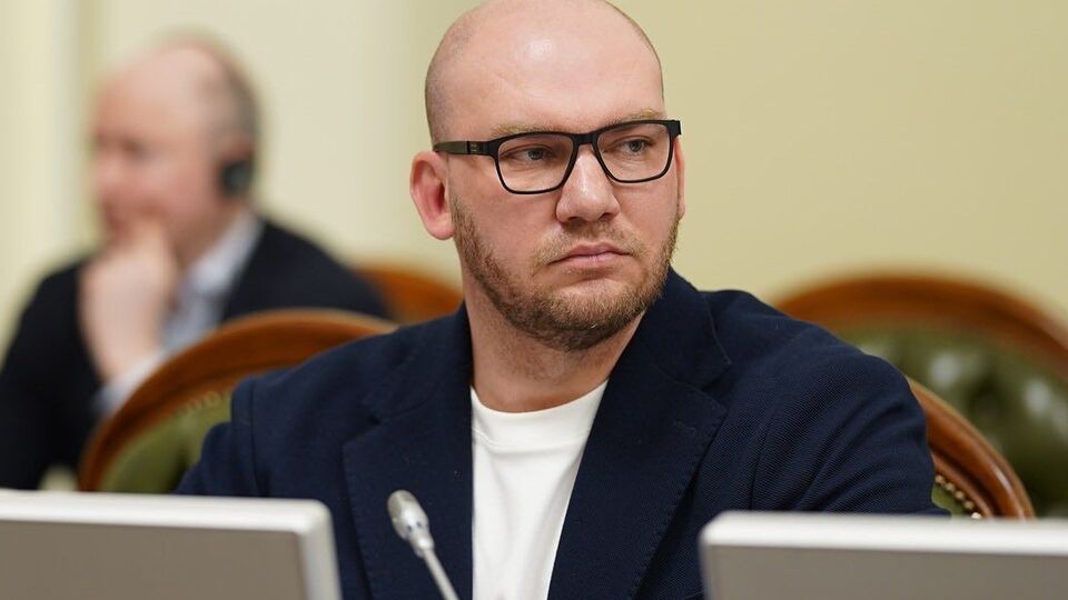 Леонов отметил, что повышение акциза на топливо не равно повышению его стоимости