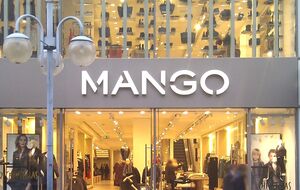 Бренд Mango основали в 1984 году выходцы из Турции