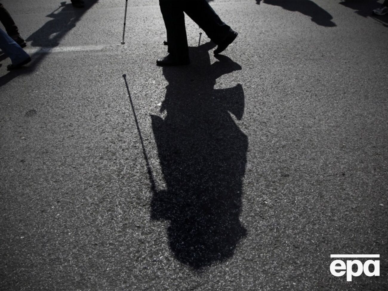 В течение более двух месяцев финансовая гвардия наблюдала, следила и снимала мужчину на видео, пишут журналисты