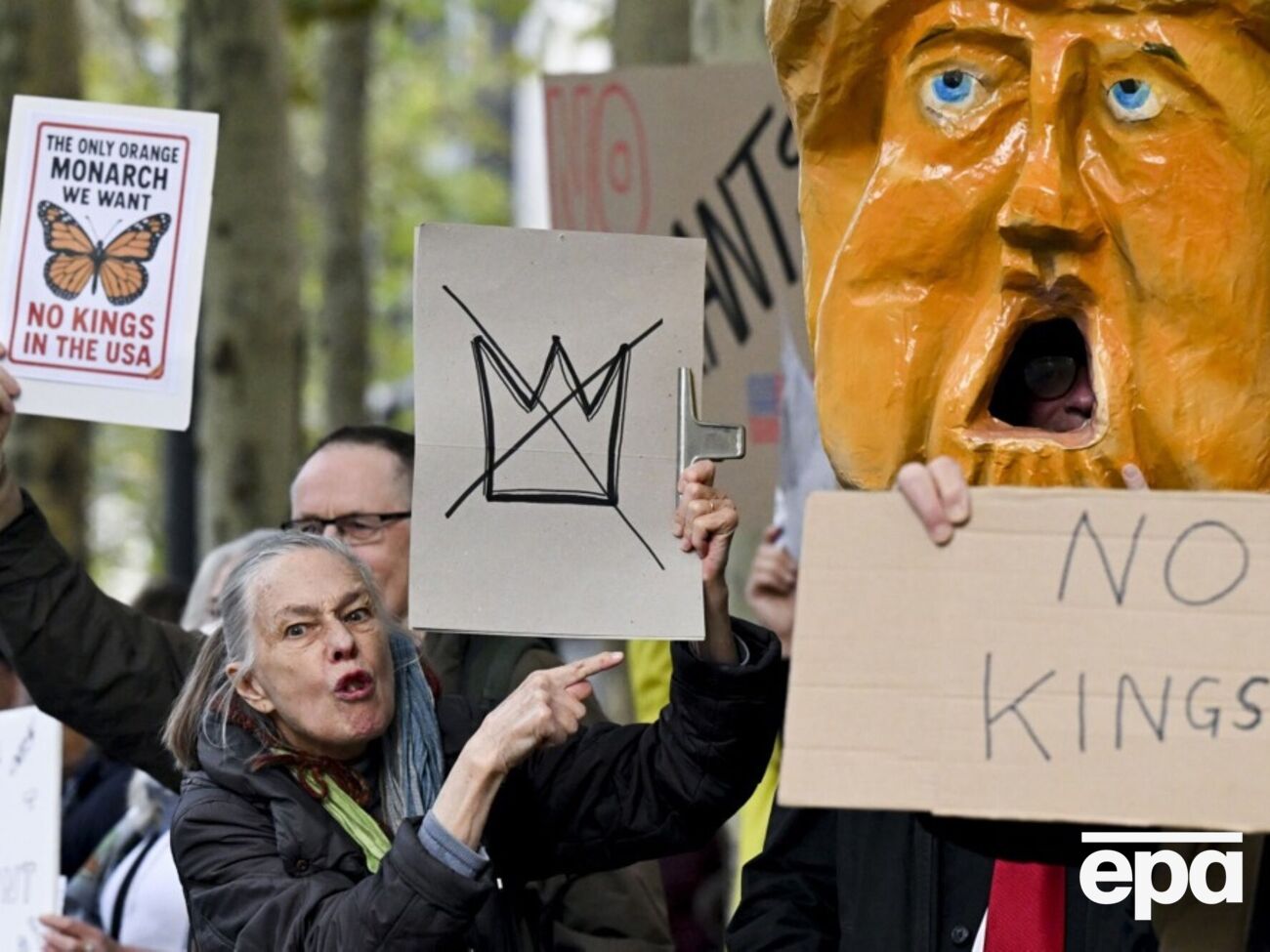 No Kings. В США и Европе протестуют против политики Трампа. Фоторепортаж
