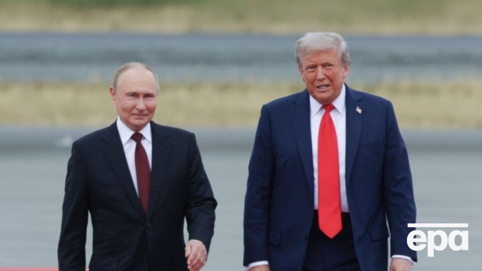 Зустріч на Алясці вже повернула Путіна за стіл "для дорослих", пише El País